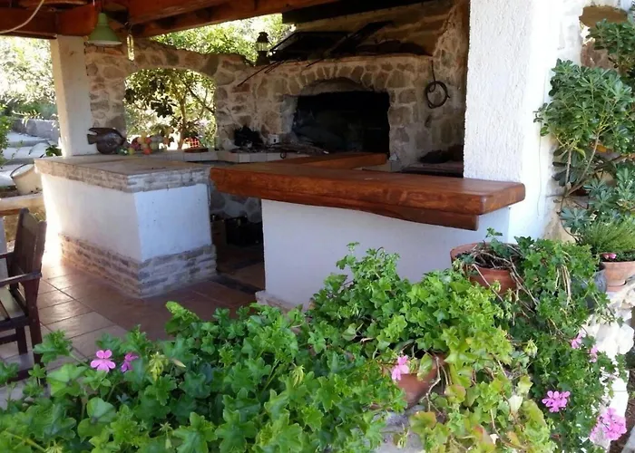 Апартаменты Klimatisiertes Gaestezimmer Mit Blick Auf Den Pinienwald By Interhome *