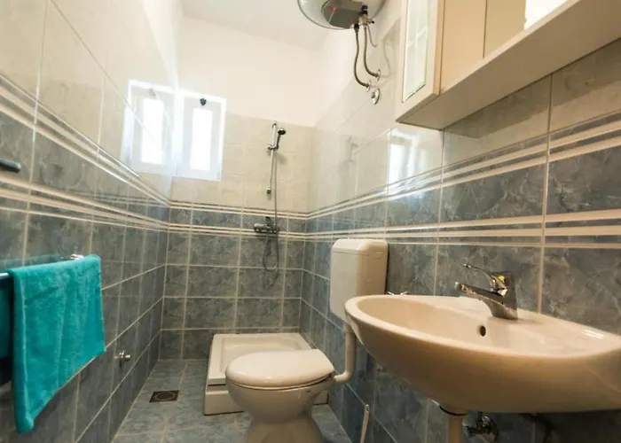 公寓 Klimatisiertes Gaestezimmer Mit Blick Auf Den Pinienwald By Interhome *